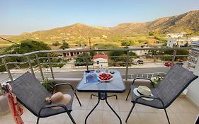 Maistro Suites With Pool, Matala